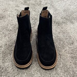 me too Black Suede Chukka Boots with Tan Contrast Sole